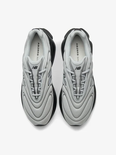 new-balance-07