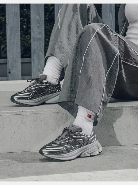 new-balance-02
