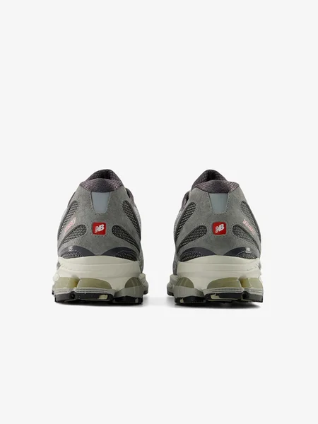 new-balance-04
