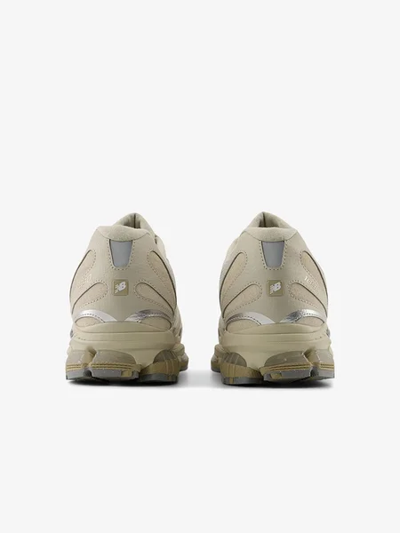 new-balance-05