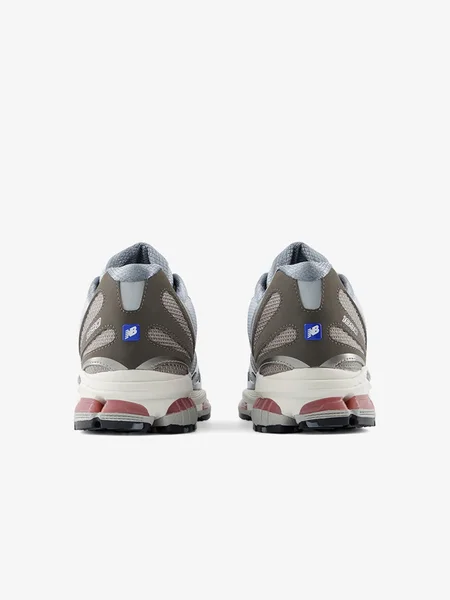 new-balance-03