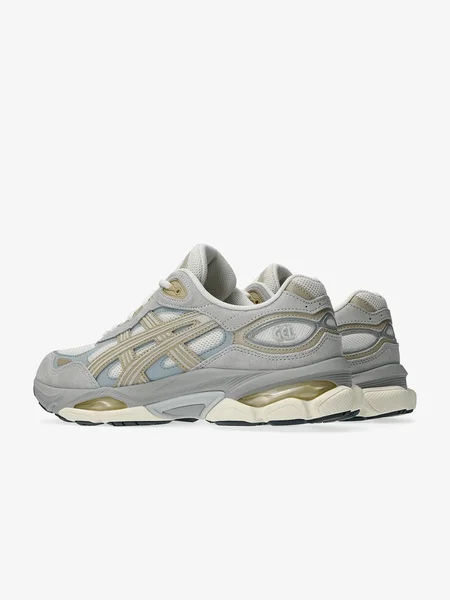 asics-03