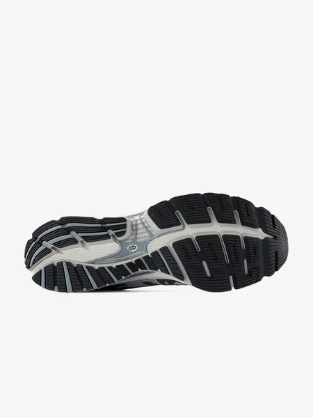 new-balance-03